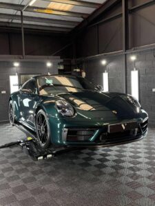 ELEV8 Garage Equipment - Porsche